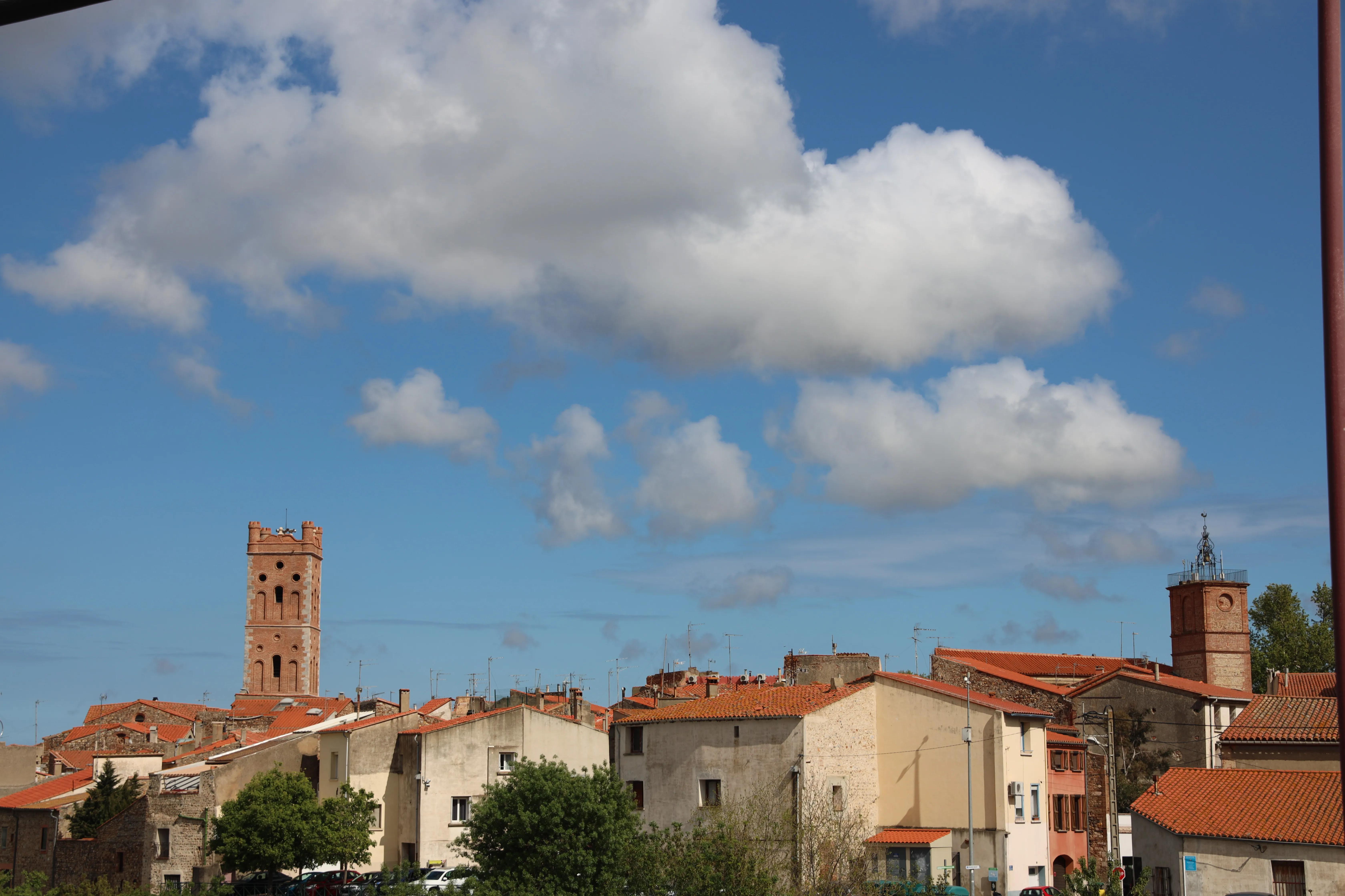 Vue générale de Rivesaltes (66600), au cœur de notre zone d'intervention